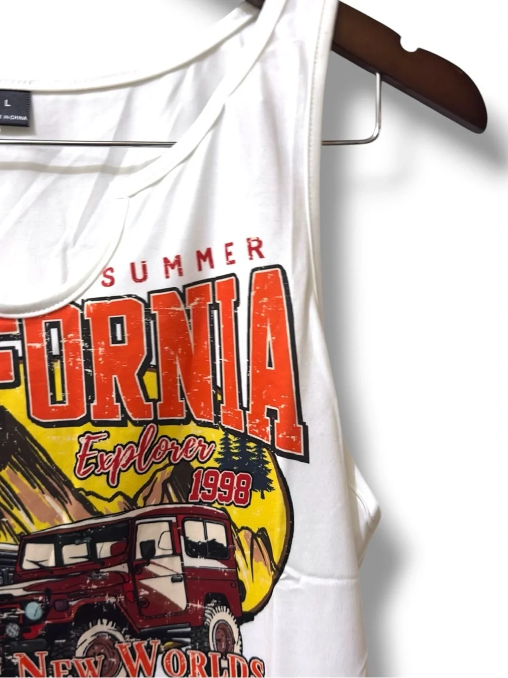SHEIN | NWOT Matching Set White California Graphic Tank Top & Fuzzy Shorts (L)